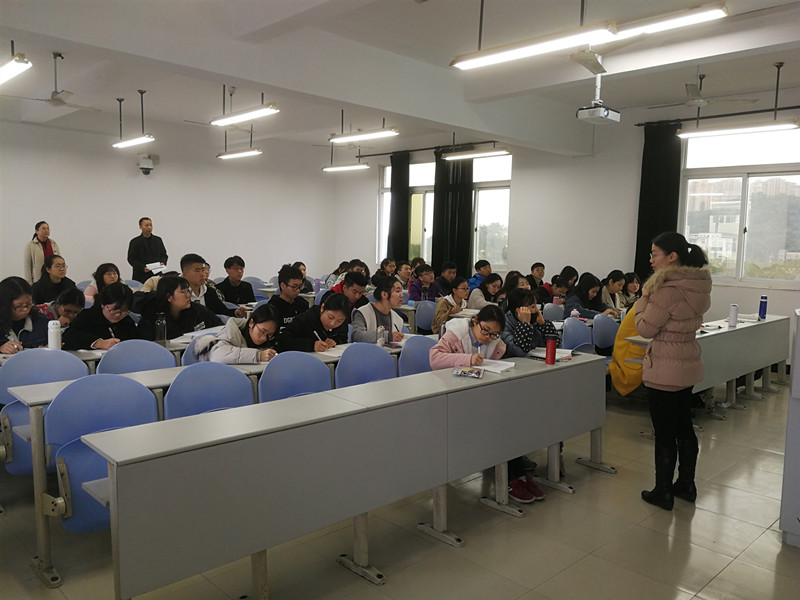 园艺学院领导深入课堂检查新学期教学情况 教育教学检测